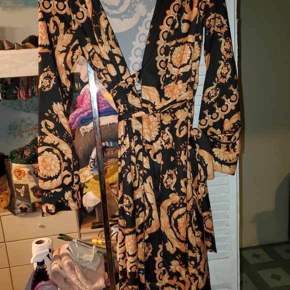 Long Dress - Picture 2 of 6